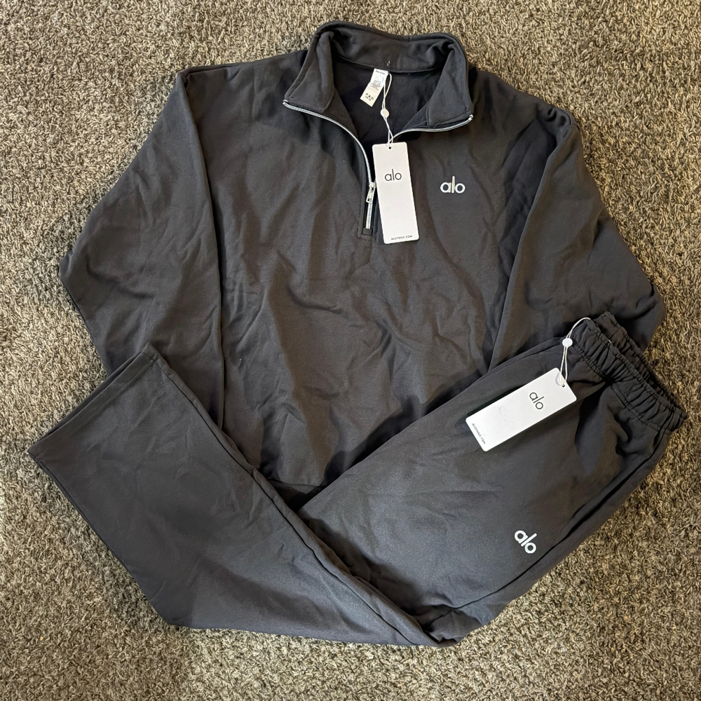 Alo Yoga Black Quarter Zip Sweatshirt & Sweatpants Set